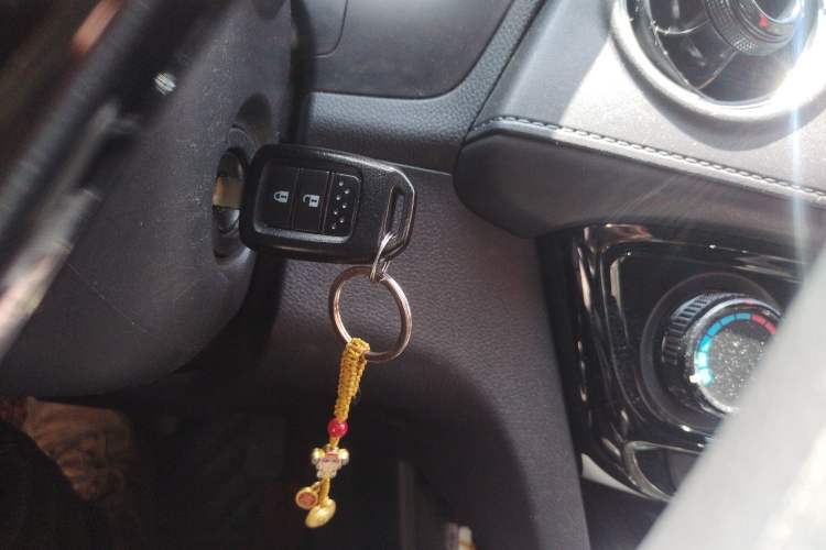 Used Honda XR-V 2015 1.8L EXi CVT Comfort Version
