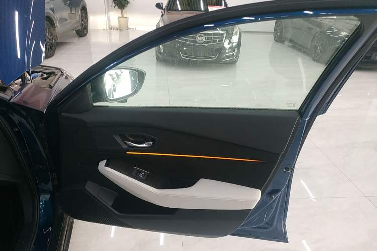 Used Honda Accord New Energy 2023 2.0L ePHEV Flagship Edition
