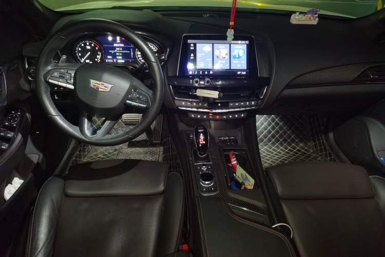 Used Cadillac CT5 2020 Revised 28T Platinum Sport Edition Center Console