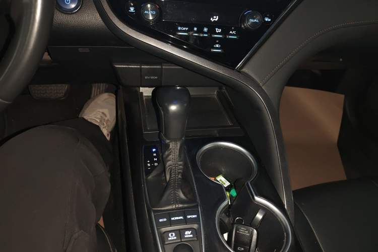 Used Toyota Camry 2021 Dual-Motor 2.5 HGVP Leading Edition
