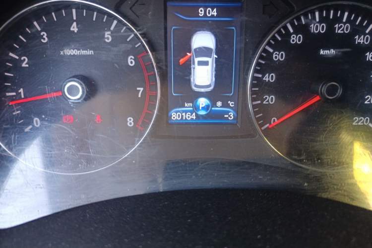 Used FAW Senya R7 2016 1.6L Automatic Prestige Model
