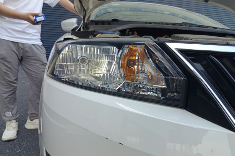 Used Skoda Rapid Spaceback 2016 Revised 1.6L Manual Chuanxing Edition Right Front Headlight