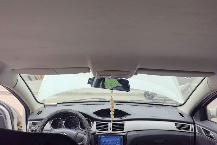 Used Dongfeng Aeolus H30 2014 CROSS 1.5L Manual Gratitude Edition