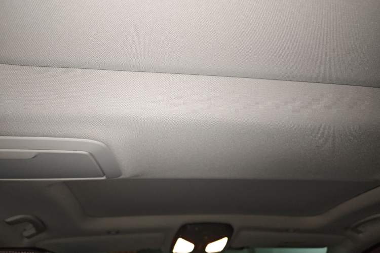 Used BMW 5 Series 2019 Updated 530Li xDrive Luxury Package Headliner