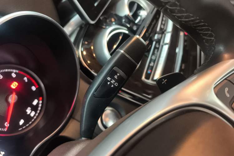 Used Mercedes-Benz GLC 2019 Facelift GLC 260 L 4MATIC Luxury Model