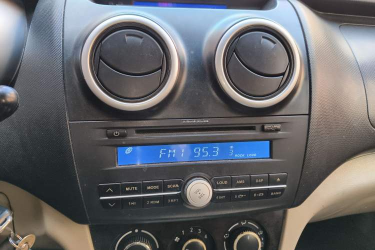 Used CHANGAN KAICHENG Ounuo S 2012 1.5L Elite Version Audio And AC Panel