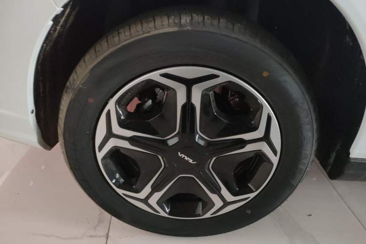 Used Dongfeng Aeolus Yixuan 2025 1.5L Automatic Luxury Version