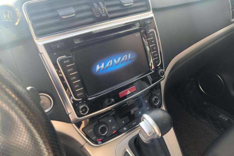 Used Haval M6 2018 Revised Version 1.5T DCT Two-Wheel Drive Elite Edition
