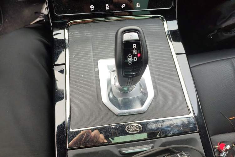 Used Land Rover Range Rover Evoque 2020 249 PS R-DYNAMIC S Sport Edition
