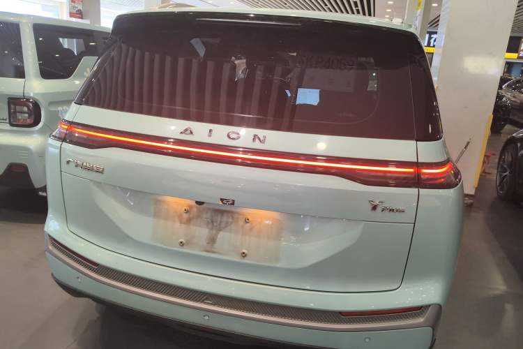 Used AION Y 2023 Younger Star Edition
