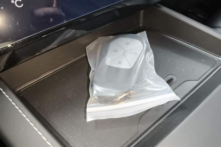 Used XPeng G3 2022 G3i 520N+ Vehicle Key