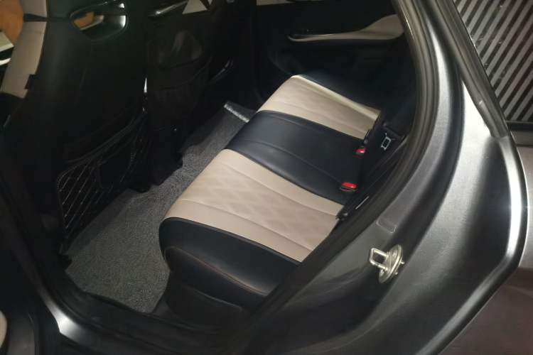 Used BYD Dolphin 2023 420 km Fashion Edition
