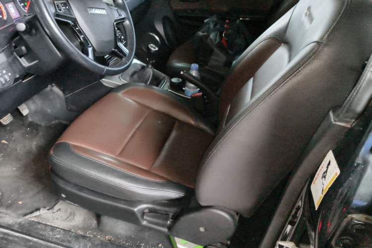 Used Haval H5 Classic 2016 Classic Edition 2.0T Manual Two-Wheel Drive Elite Model
