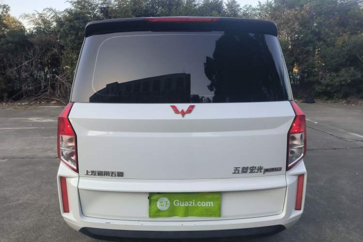 Used Wuling Hongguang PLUS 2020 1.5L Manual Standard Edition 5 Seats Exterior 4