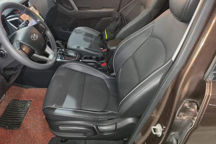 Used Hyundai ix25 2015 1.6L Automatic Two-Wheel Drive Smart GLS Trim Left Front Seat