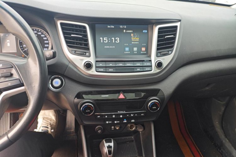 Used Hyundai Tucson 2015 1.6T Dual-Clutch Two-Wheel-Drive Smart Model