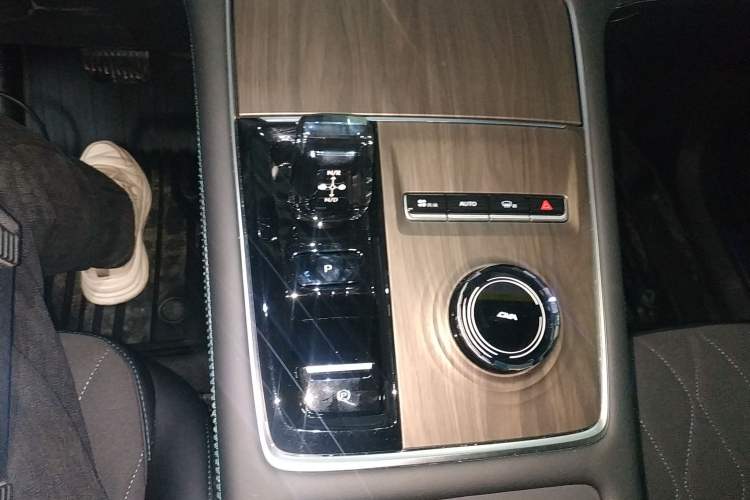 Used Geely Auto Monjaro L 2025 Dongfang Yao 2.0TD Automatic Jinzhao Edition