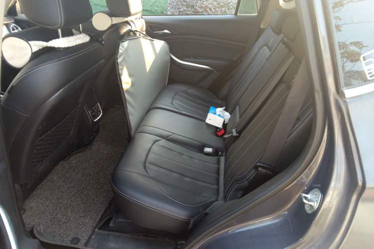 Used BYD Song New Energy 2019 Song DM 1.5TID Smart Connect Dynamic Model Left Rear Seat