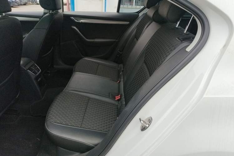 Used Skoda Octavia 2019 TSI230 DSG Luxury Edition
