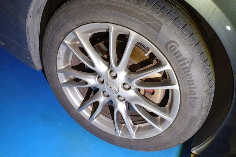 Used Infiniti Q50L 2016 2.0T Enjoyment Edition Right Front Wheel Hub