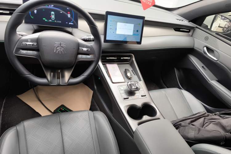 Used BYD Qin PLUS 2025 DM-i Smart Drive 55KM Leading Model