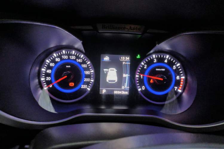 Used Brilliance V3 2016 1.5L Automatic Smart Version