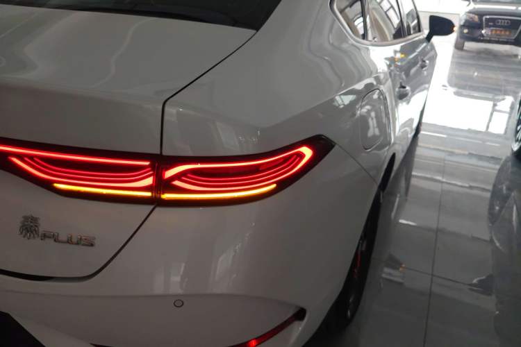 Used BYD Qin PLUS 2025 DM-i Smart Drive 55KM Leading Model
