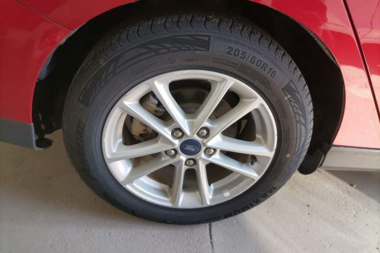 Used Ford Focus 2015 Sedan 1.6L Automatic Trend Model