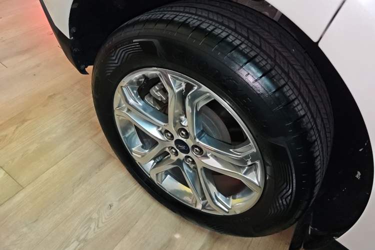 Used Ford Edge 2016 EcoBoost 245 Four-Wheel Drive Titanium Edition 7-Seater