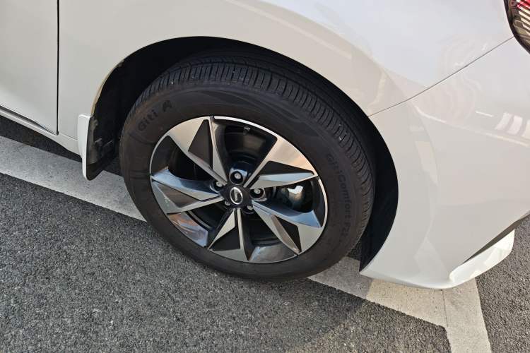 Used GAC Trumpchi M6 2023 PRO 270T DCT Luxury Edition Right Front Wheel Hub