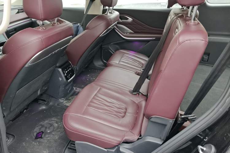 Used Hongqi HS7 PHEV 2024 2.0T PHEV Four-Wheel Drive Flagship Edition 7 Seats Left Rear Seat