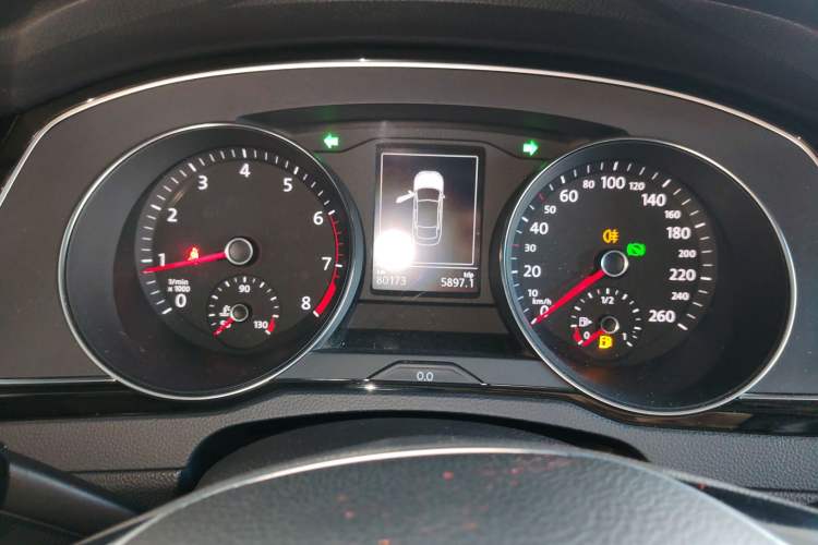 Used Volkswagen Magotan 2017 330TSI DSG Leading Model Instrument Cluster