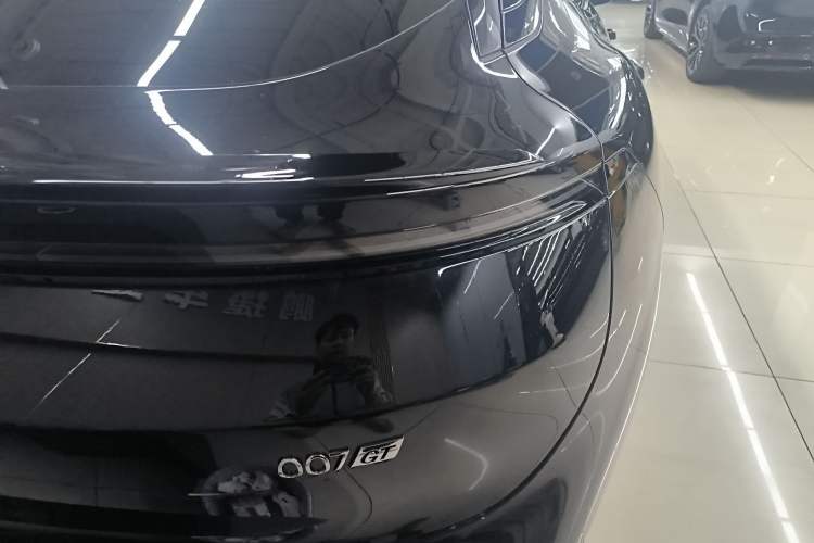 Used Zeekr 007GT 2025 Long-Range Rear-Wheel Drive Intelligent Driving Version 100 kWh Right Rear Taillight