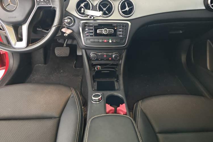 Used Mercedes-Benz GLA 2015 GLA 200 Fashion Model Gear Lever