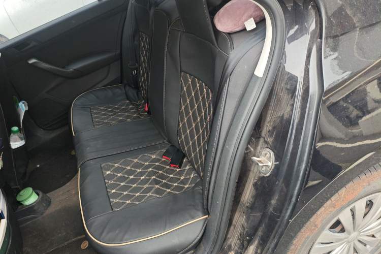 Used Volkswagen Santana 2016 1.6L Manual Fashion Edition
