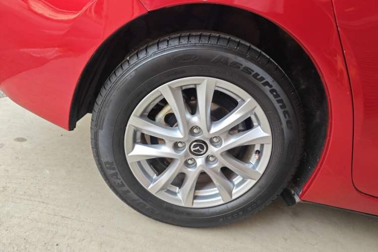 Used Mazda 3 Axela 2017 Sedan 1.5L Automatic Luxury Model Emission Standard China V
