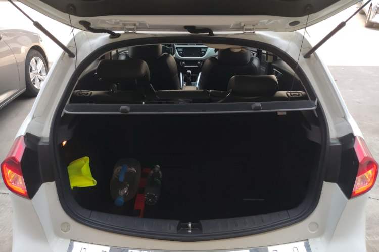 Used Geely Auto Vision X3 2017 1.5L Manual Luxury Model
