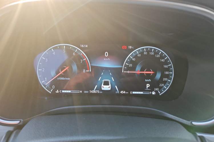 Used Changan Raeton CC 2018 1.5T Automatic Zhiya Model China V Standard