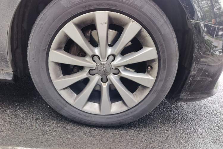 Used Audi A6L 2017 30 FSI Technology Model Right Front Wheel Hub