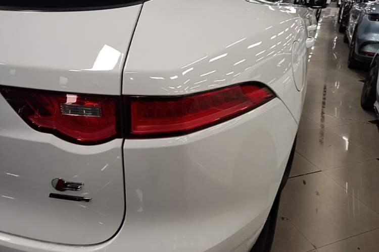 Used Jaguar F-PACE 2018 3.0 SC Four-Wheel Drive R-Sport Sport Edition
