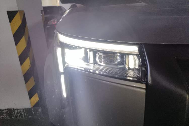 Used Polestones 01 2023 All-Purpose 7-Seater Version
