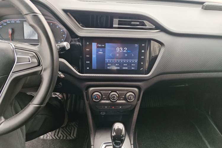 Used Chery Tiggo 3X 2018 1.5L Automatic Elite Edition Audio And AC Panel