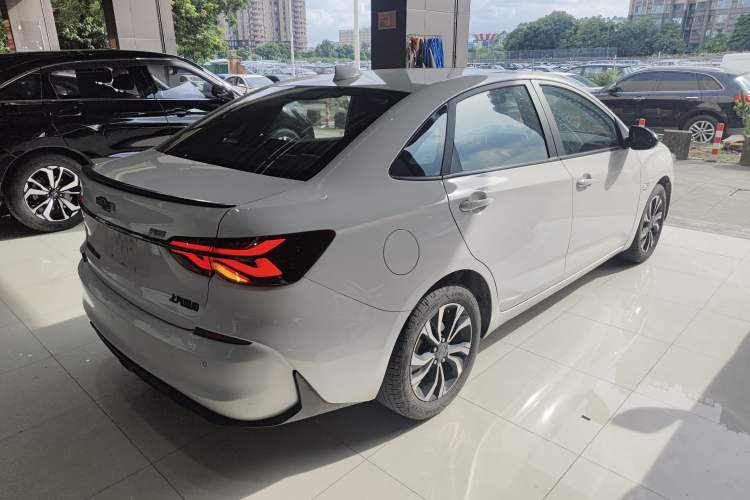 Used Chevrolet Monza 2019 RS 330T Automatic Comfort Edition China VI Standard