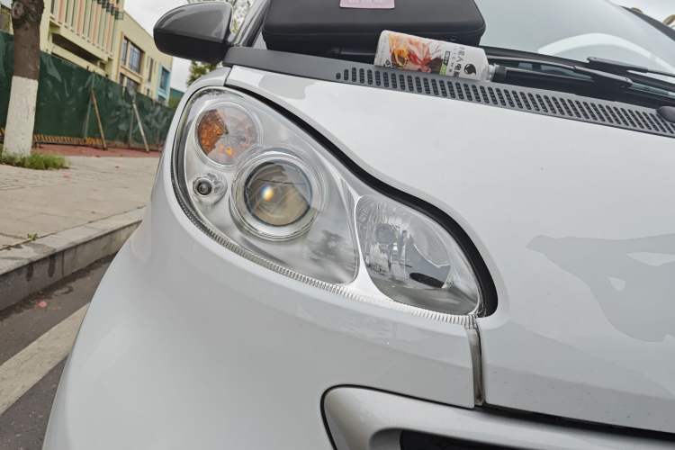 Used smart fortwo 2014 1.0 MHD Hardtop New Year Special Edition Exterior 6