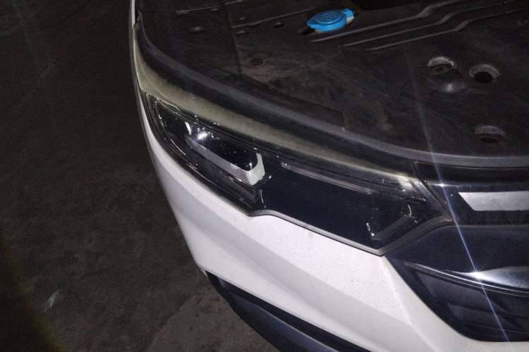 Used Zotye T500 2018 1.5T Automatic Luxury Model Right Front Headlight