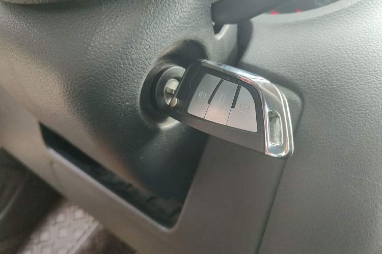 Used Volkswagen Polo 2013 1.4L Automatic Comfort Edition
