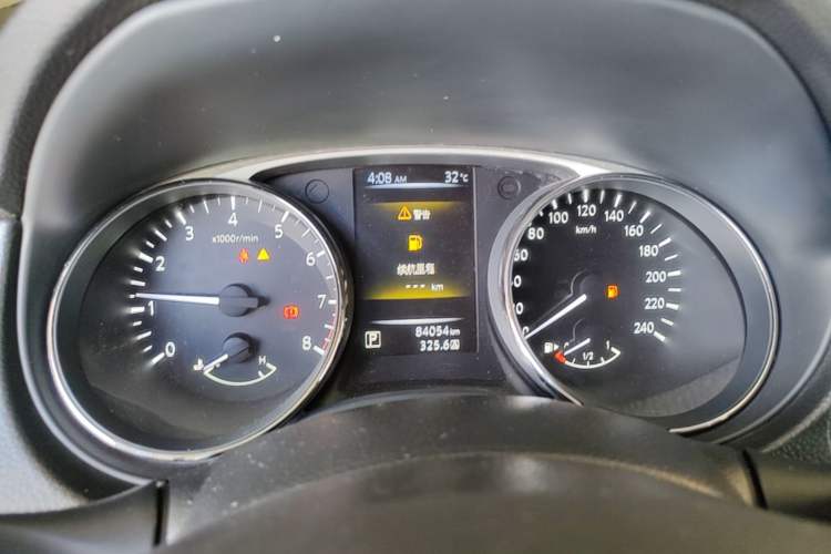 Used Nissan X-Trail 2015 2.0L CVT Comfort MAX Edition 2WD

