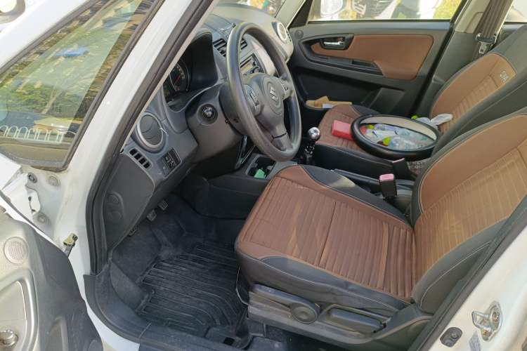 Used Suzuki SX4 2013 1.6L Manual CoolRide Model