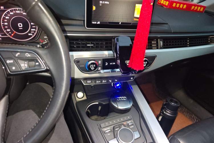 Used Audi A4L 2019 40 TFSI Fashion Edition China VI Emission Standard