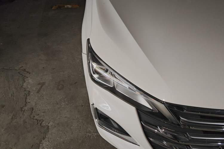 Used GAC Trumpchi GA6 2022 270T Automatic Elite Edition Right Front Headlight